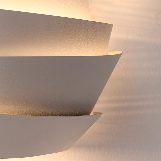 Applique murale moderne – applique scandinave en métal avec double point lumineux pour une ambiance chaleureuse