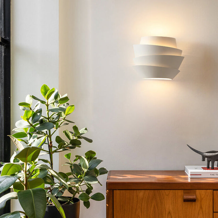 Applique murale moderne – applique scandinave en métal avec double point lumineux pour une ambiance chaleureuse