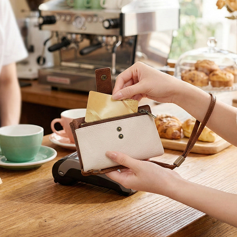 Portefeuille Tri-Fold Anti-RFID | Design Spacieux et Sécurisé pour Femmes
