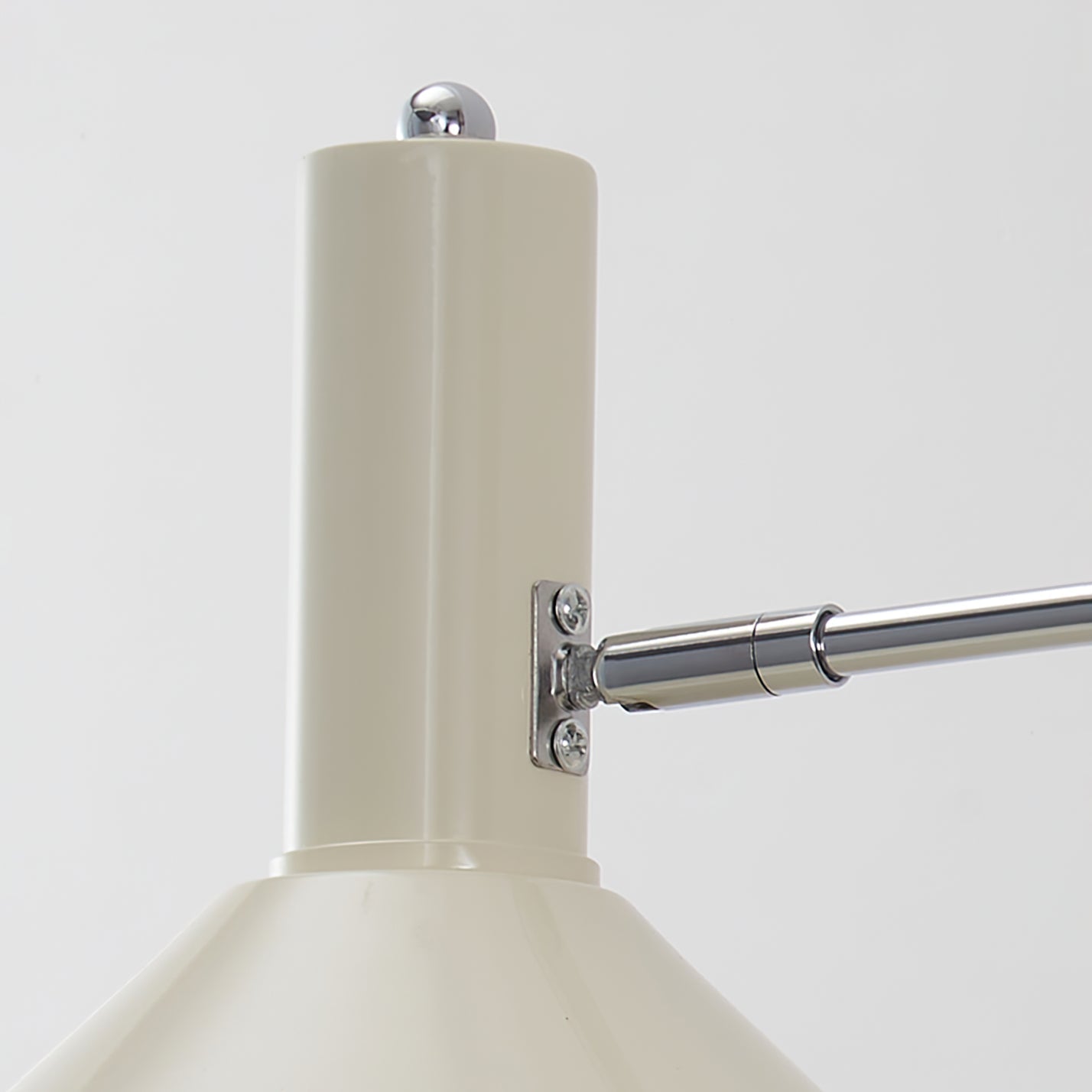 Anvia – Minimalistisk Væglampe med Justerbar arm til Soveværelse og Stue