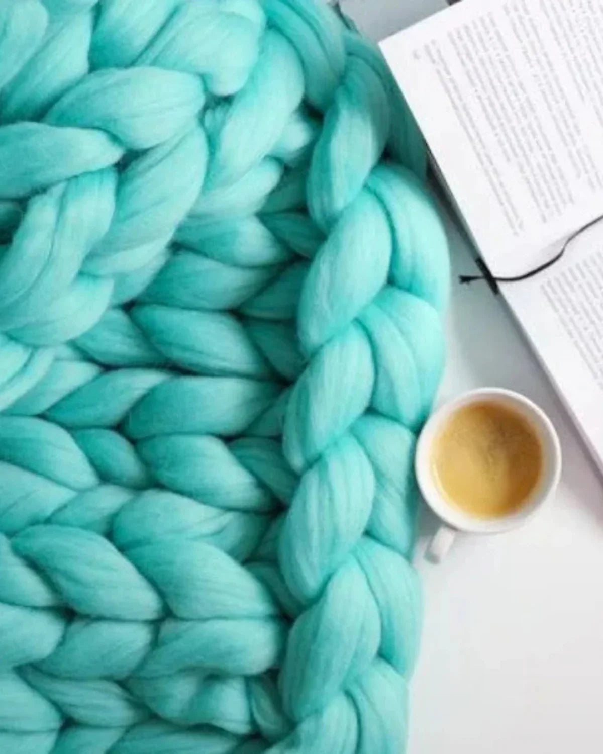 Chunky knit throw blanket