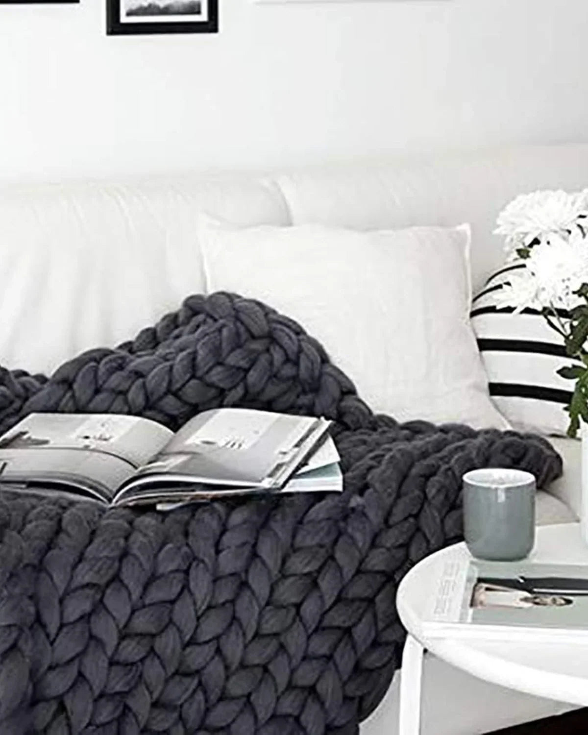 Chunky knit throw blanket