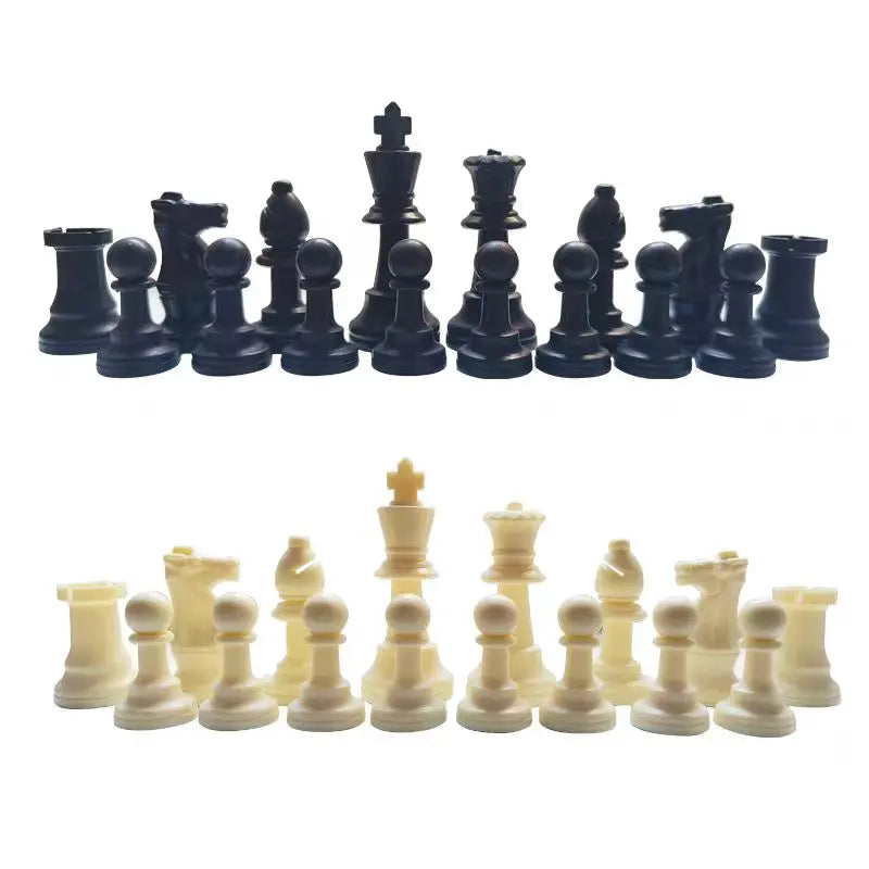 Wooden Chess Pieces Set – 32-Piece Classic Solid Wood Collection for All Skill Levels