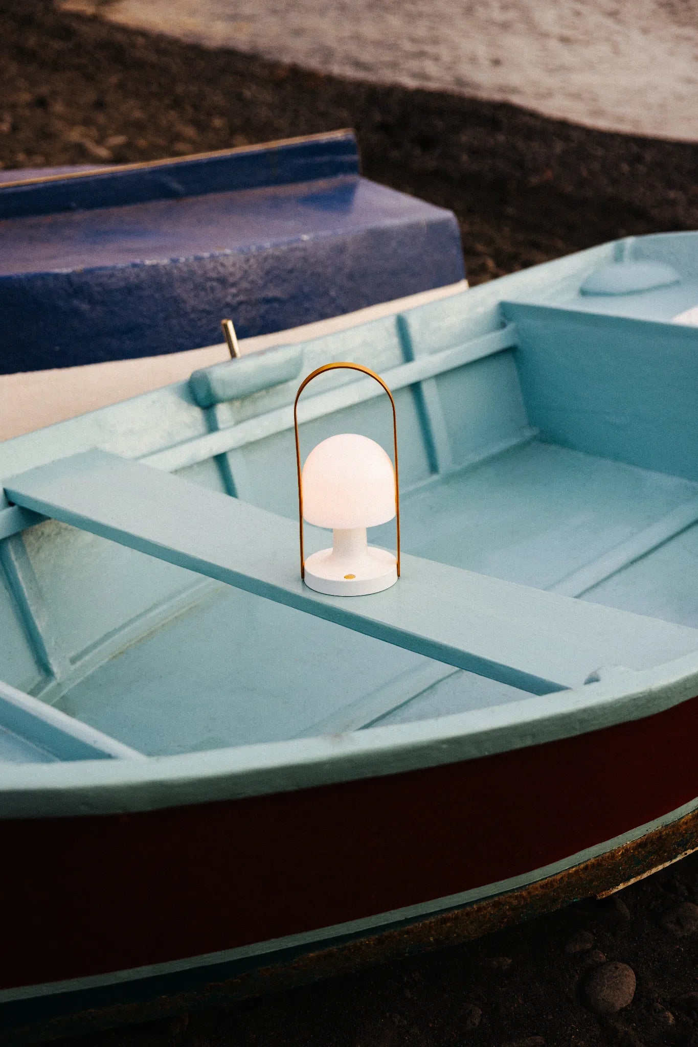 Grande - Bærbar LED-lanterne med Genopladeligt Batteri og Håndtag