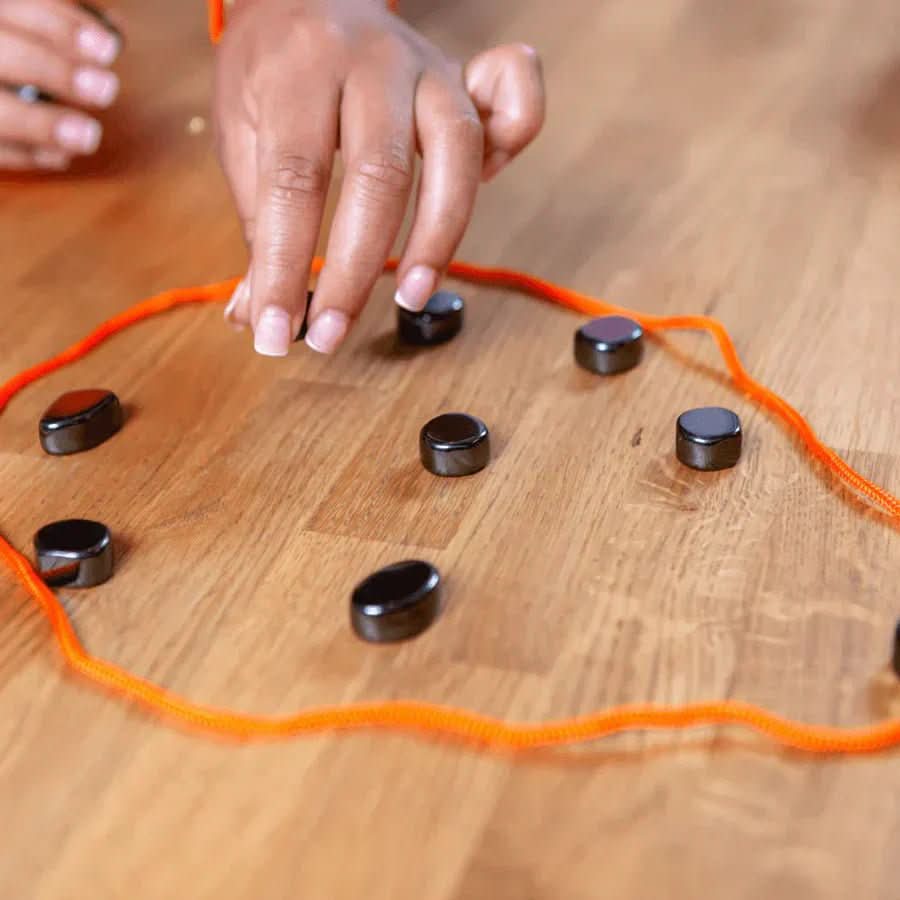 Jeu d'échecs magnétique – Plateau de voyage avec forte tenue et rangement compact