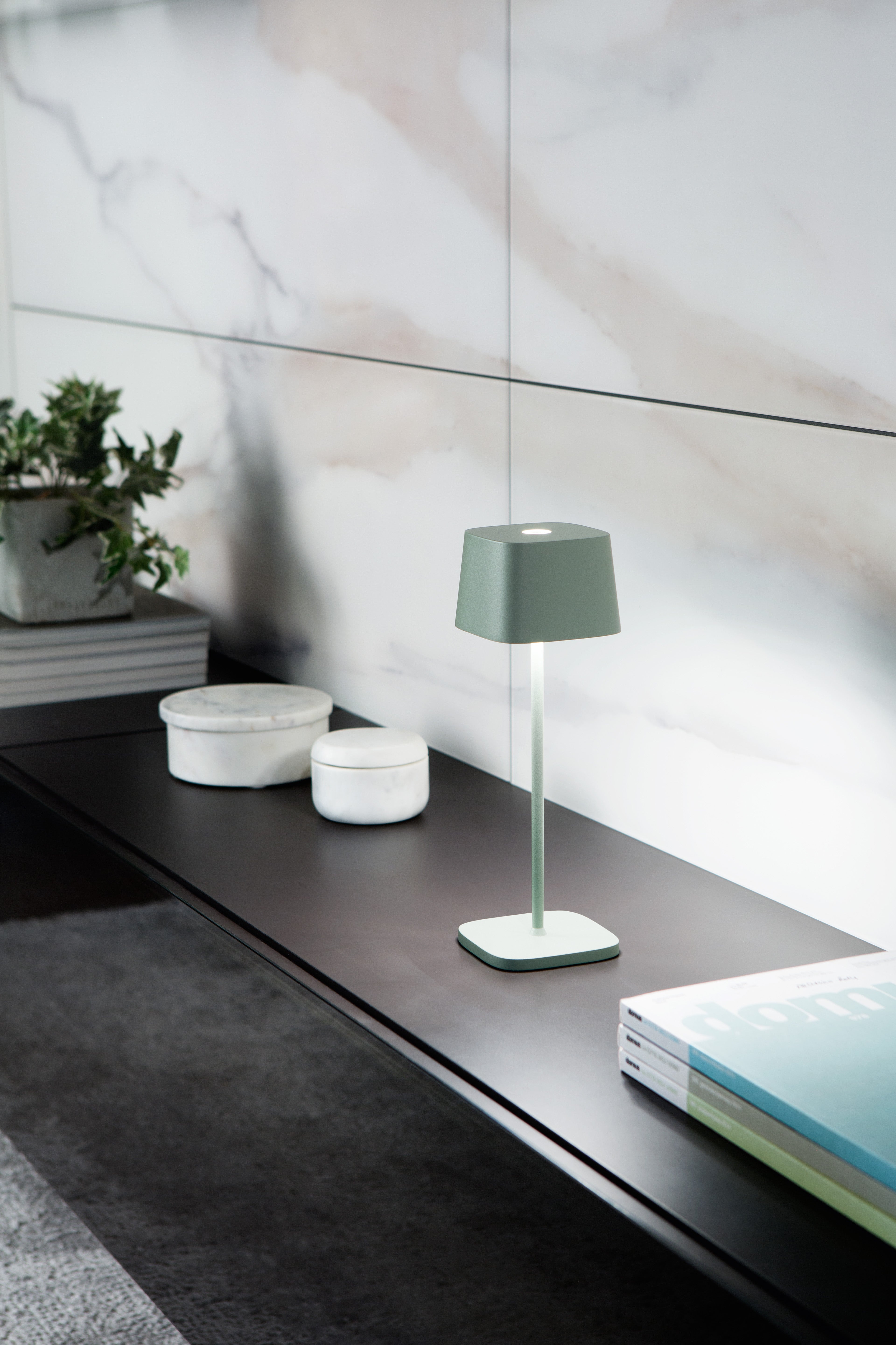 Ofelia Pro – Trådløs Genopladelig LED-bordlampe med Touch-Betjening