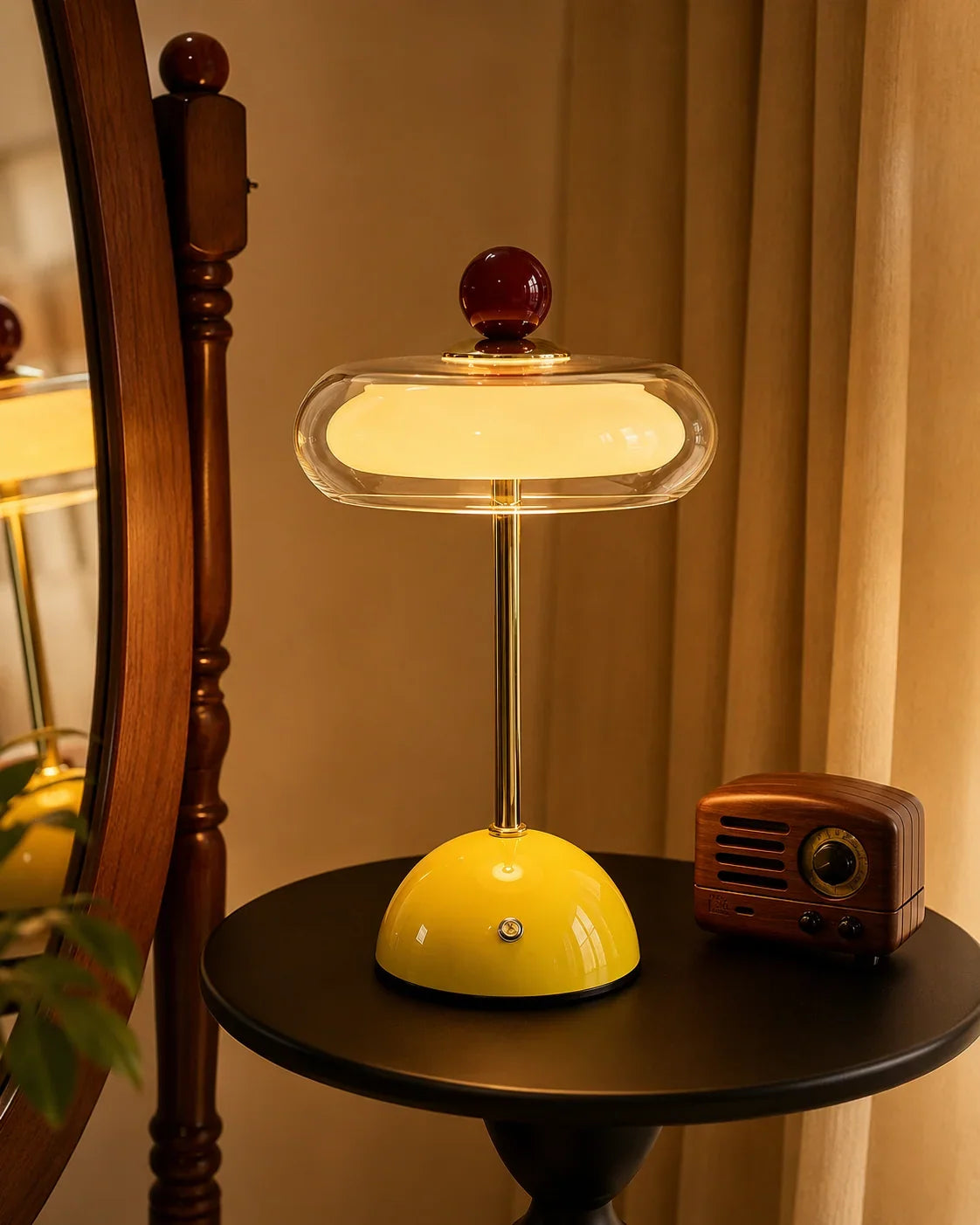 Cordless table lamp