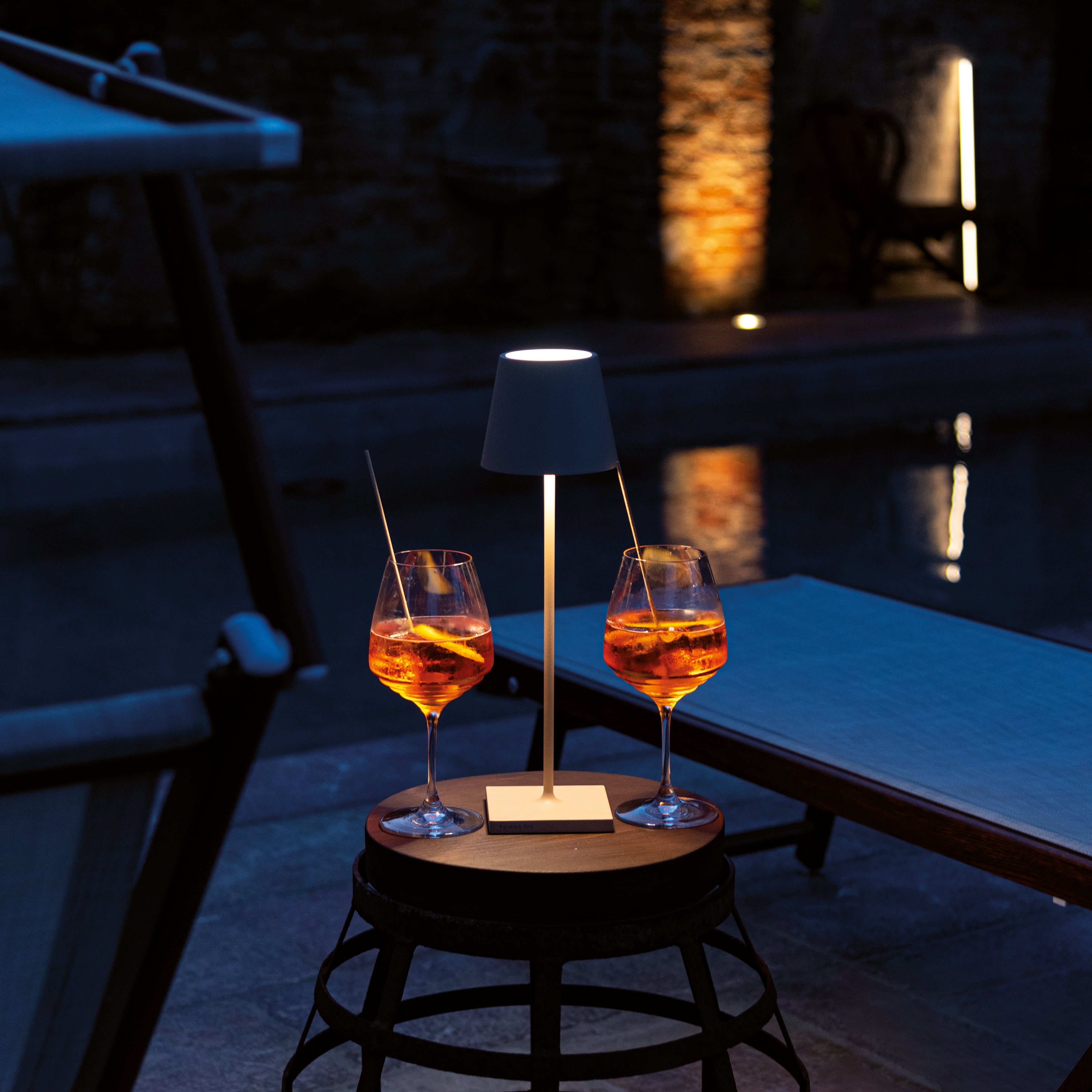 LumiGlair – Bærbar LED Bordlampe med Genopladeligt Batteri og Touch-betjening