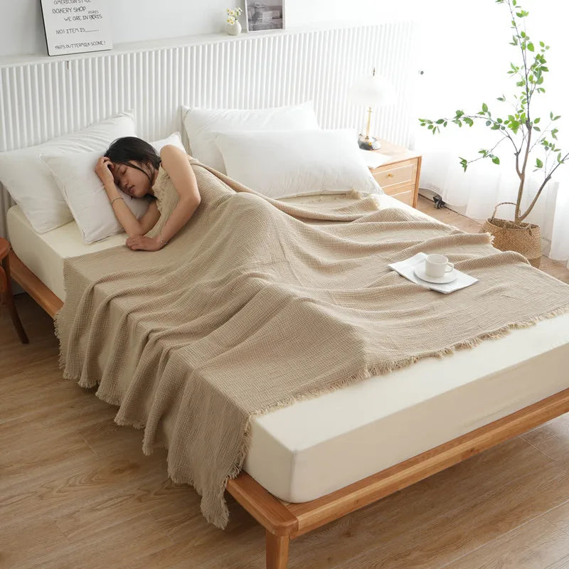 Nattéra – Ternet Bomuldsplaid med Kvast & Jacquardvævning i Blødt Naturmateriale