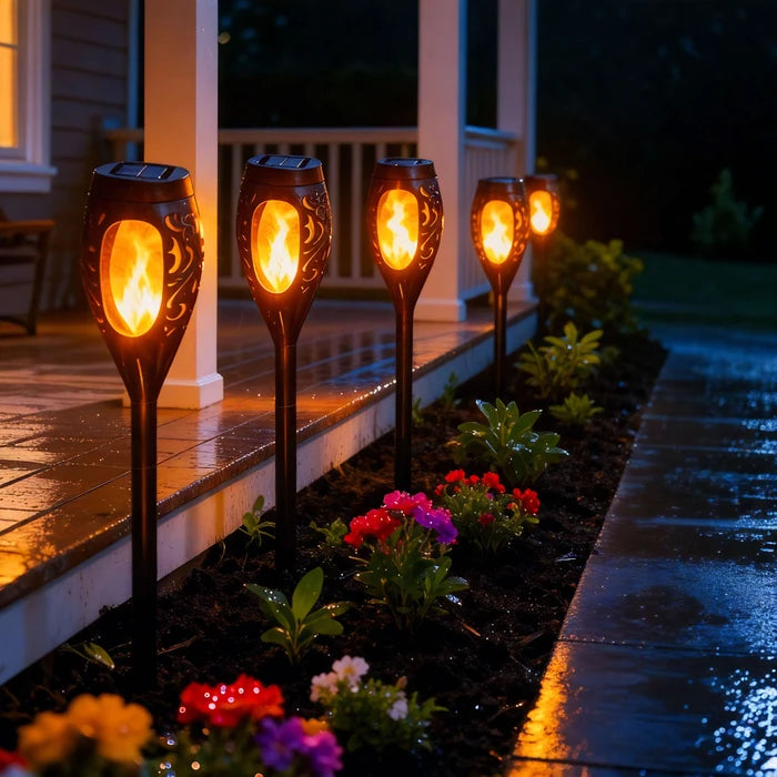 Solar Flame Garden Torch – Flickering Amber Light with Automatic Dusk Switch