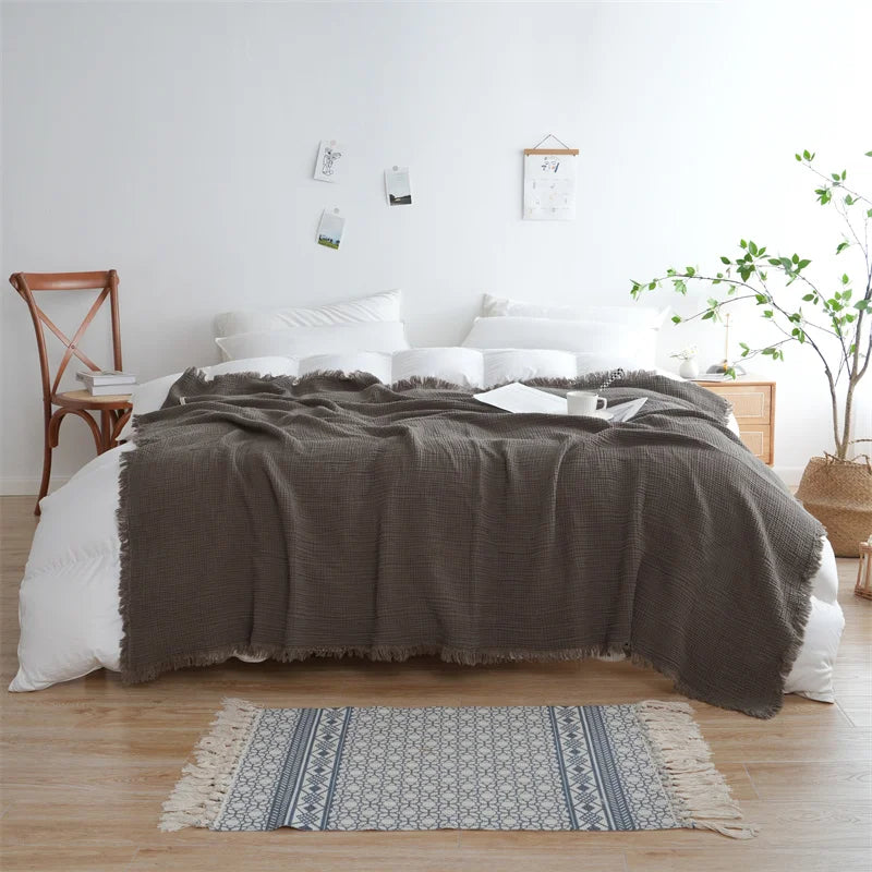 Nattéra – Ternet Bomuldsplaid med Kvast & Jacquardvævning i Blødt Naturmateriale