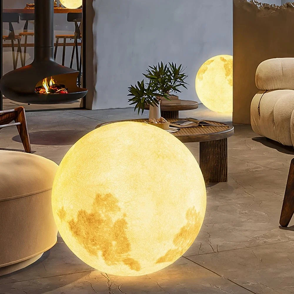Selene™ Moon Garden Light 2