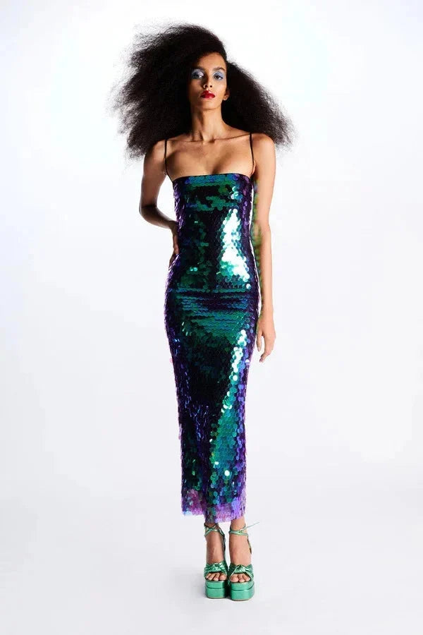 Sequin dress for a Sparkling Evening Look - Amira 1
