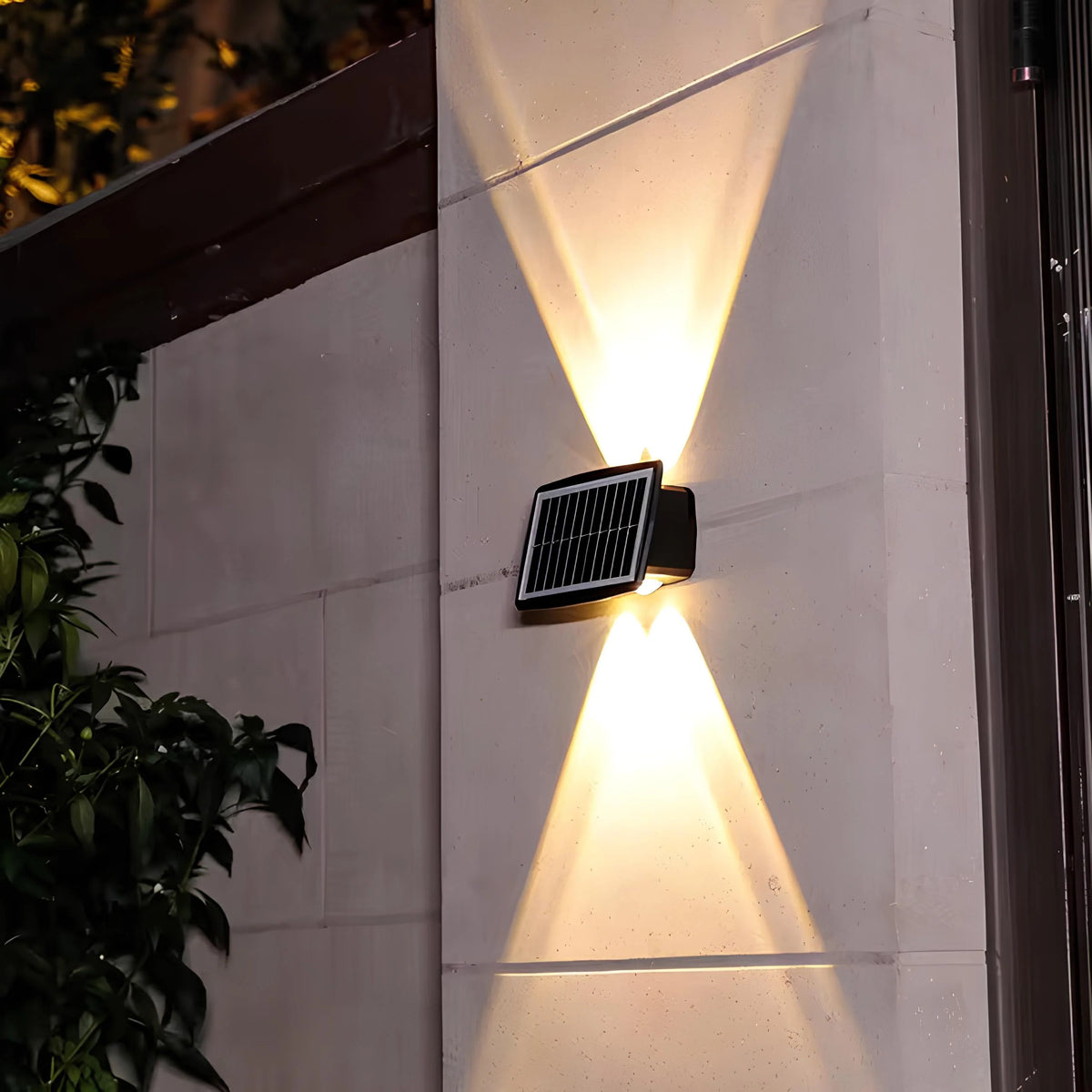 Solar Powered Wall Sconce 0