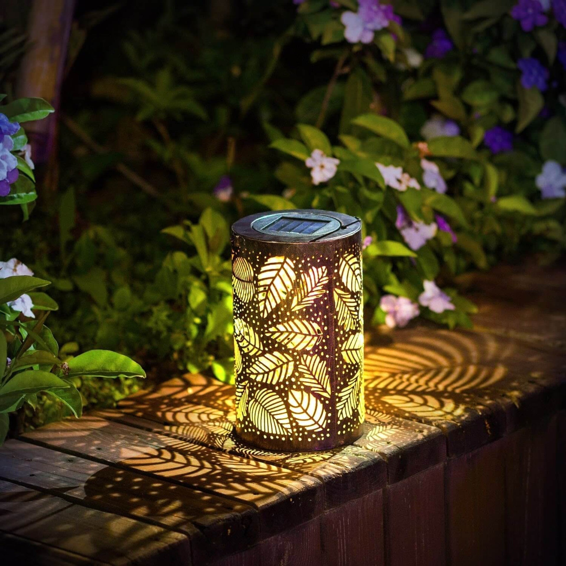 Luminous Leaf Lantern – Solcelle Dekorativ Bladlampe til Have og Terrassebelysning