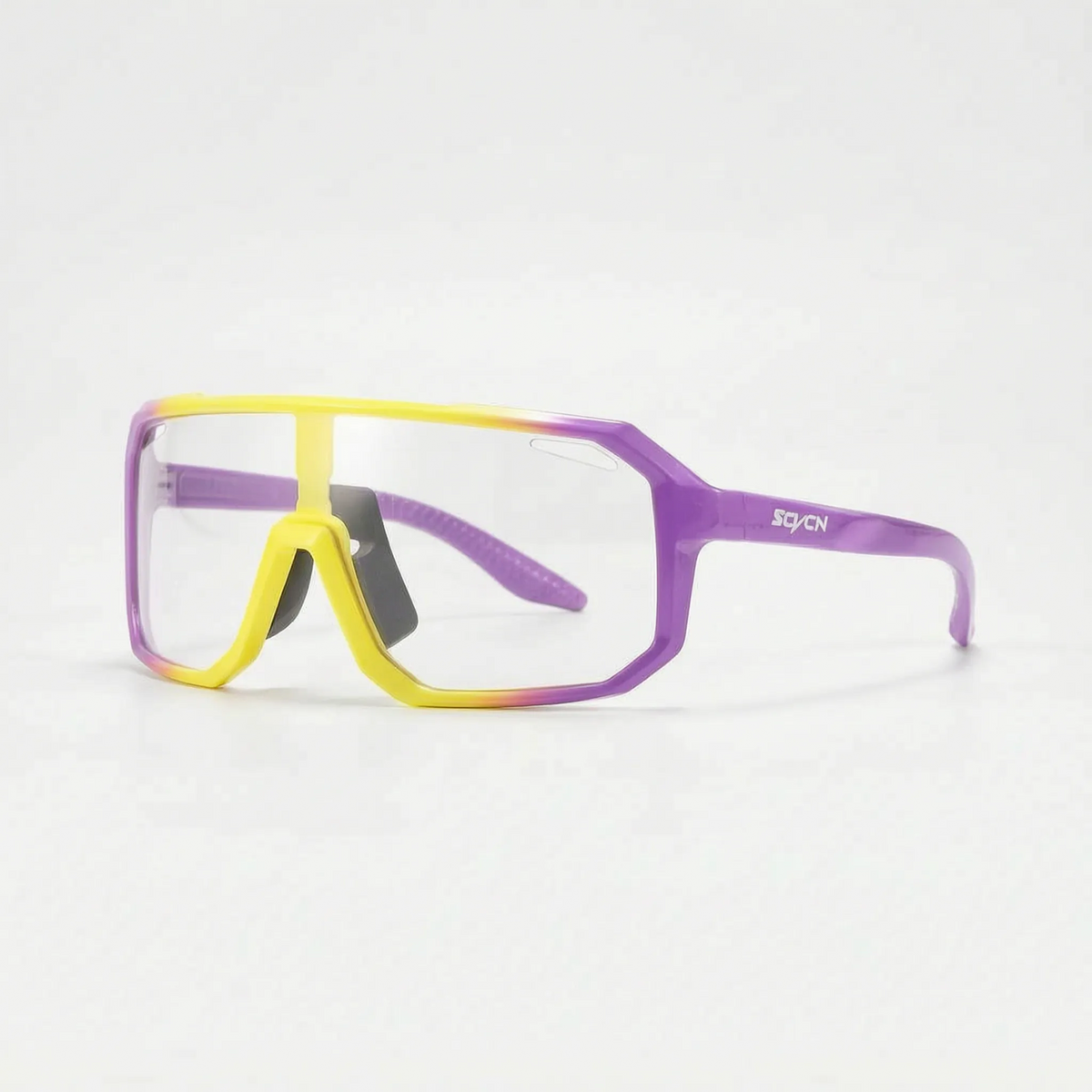 Thrives Outdoor | AeroGleam Photochromic Full Frame Sports Sunglasses 3