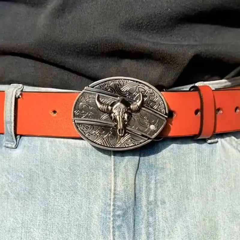 Wearclo | Oval Bull Skull Belt Buckle with Hidden Knife 4