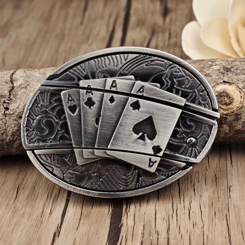 Wearclo | Oval Bull Skull Belt Buckle with Hidden Knife 9