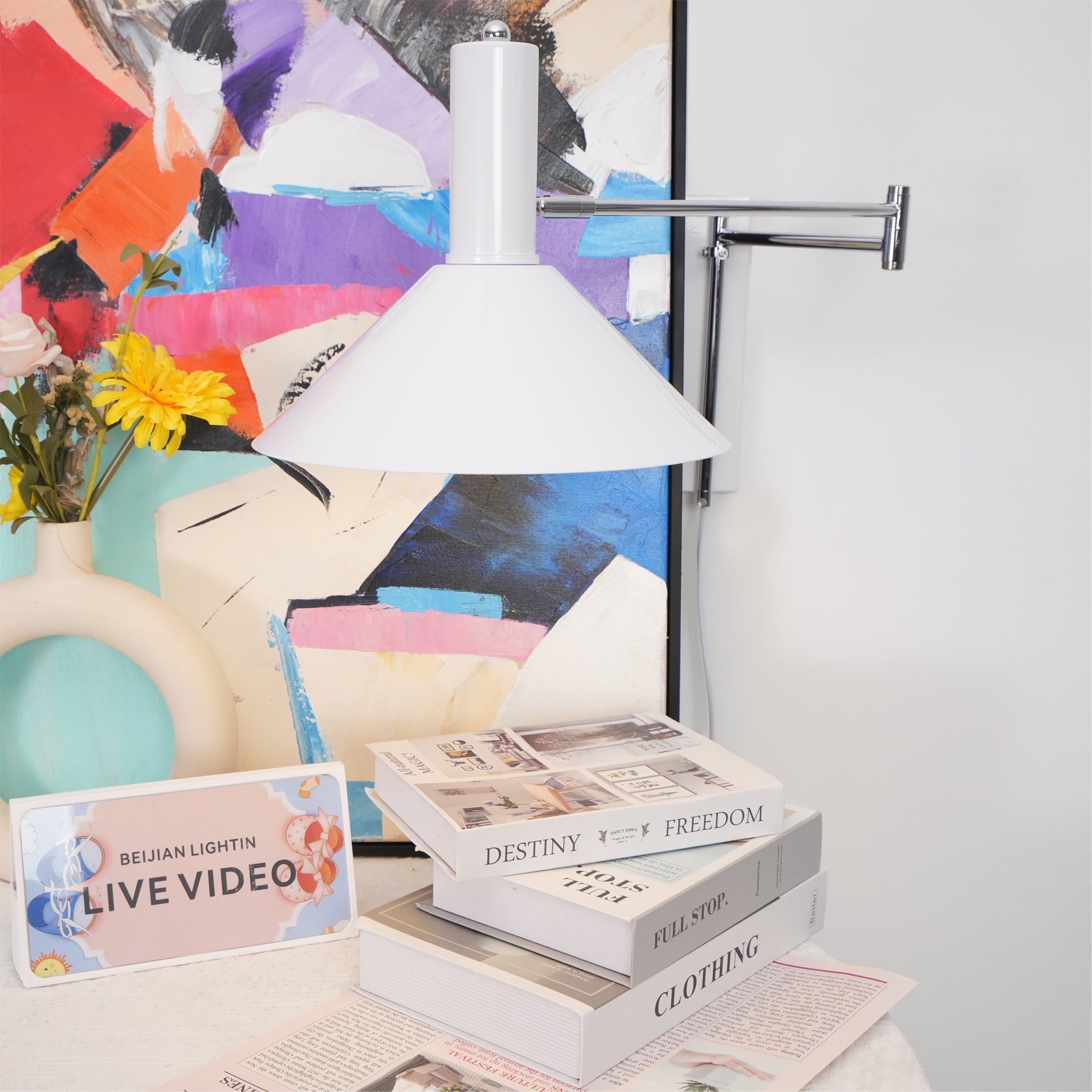 Anvia – Minimalistisk Væglampe med Justerbar arm til Soveværelse og Stue