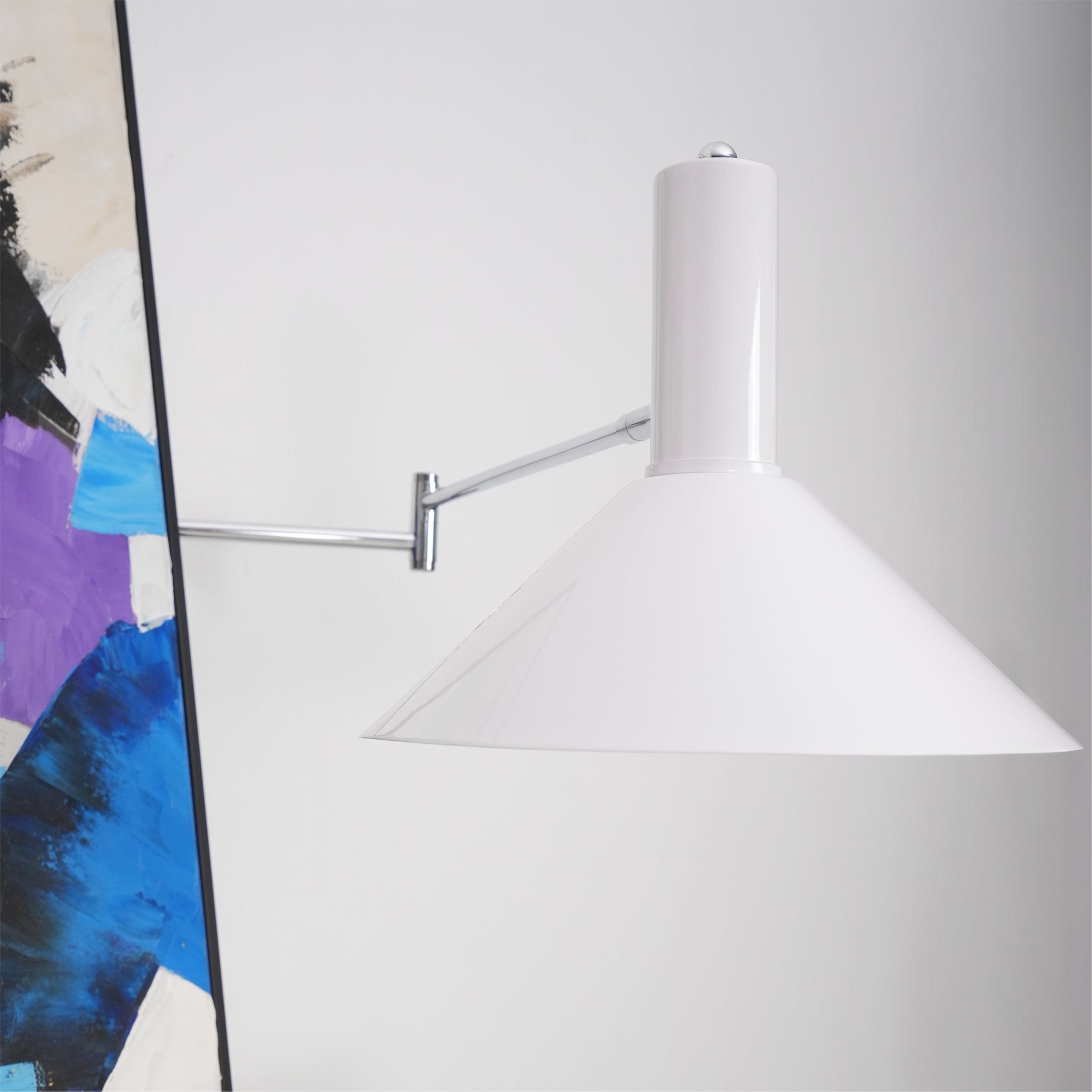 Anvia – Minimalistisk Væglampe med Justerbar arm til Soveværelse og Stue