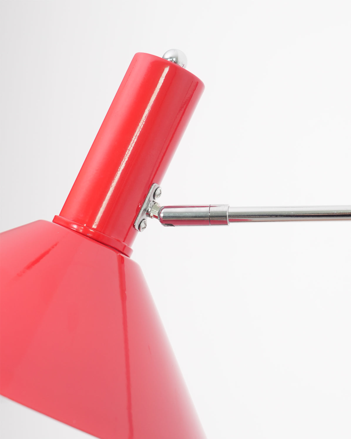 Anvia – Minimalistisk Væglampe med Justerbar arm til Soveværelse og Stue