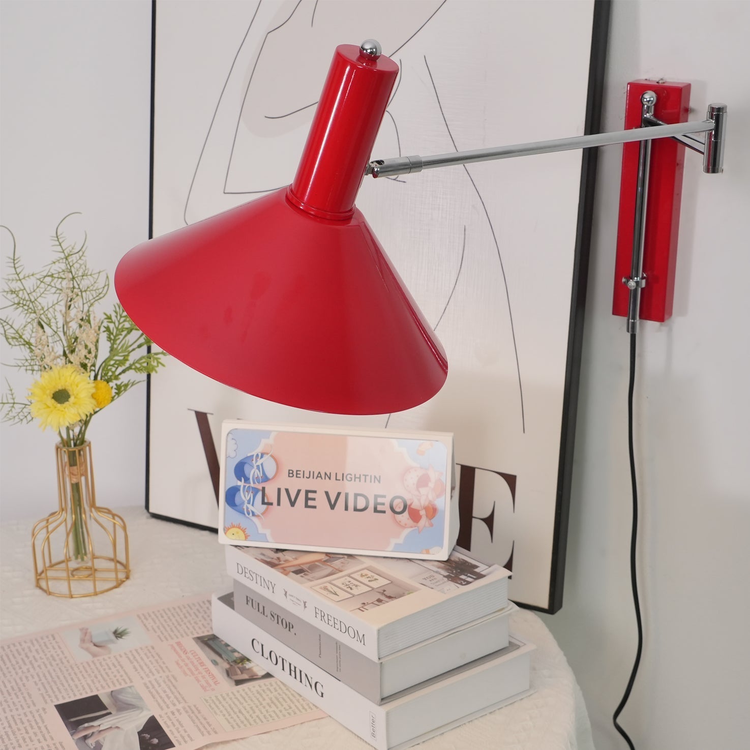 Anvia – Minimalistisk Væglampe med Justerbar arm til Soveværelse og Stue