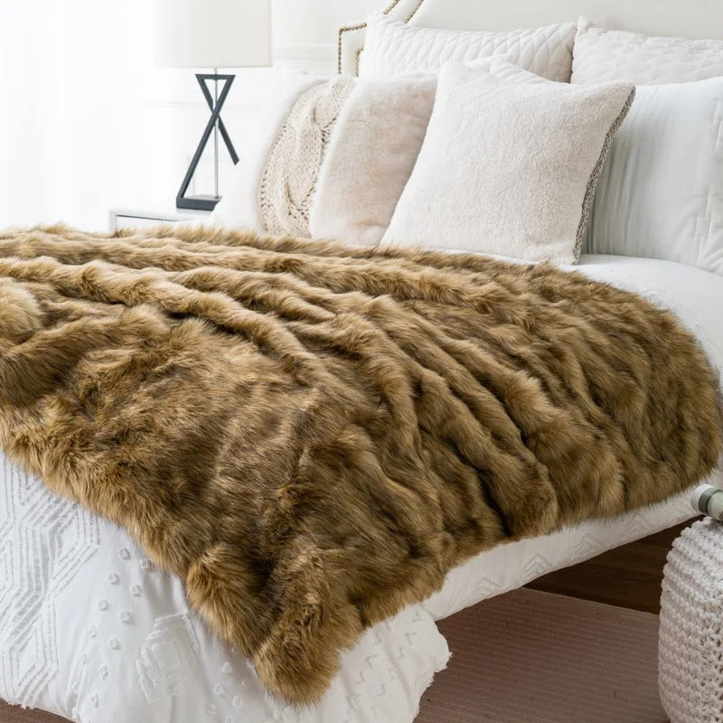 Plaid en fausse fourrure – texture douce et pelucheuse avec design élégant inspiré du renard et chaleur confortable