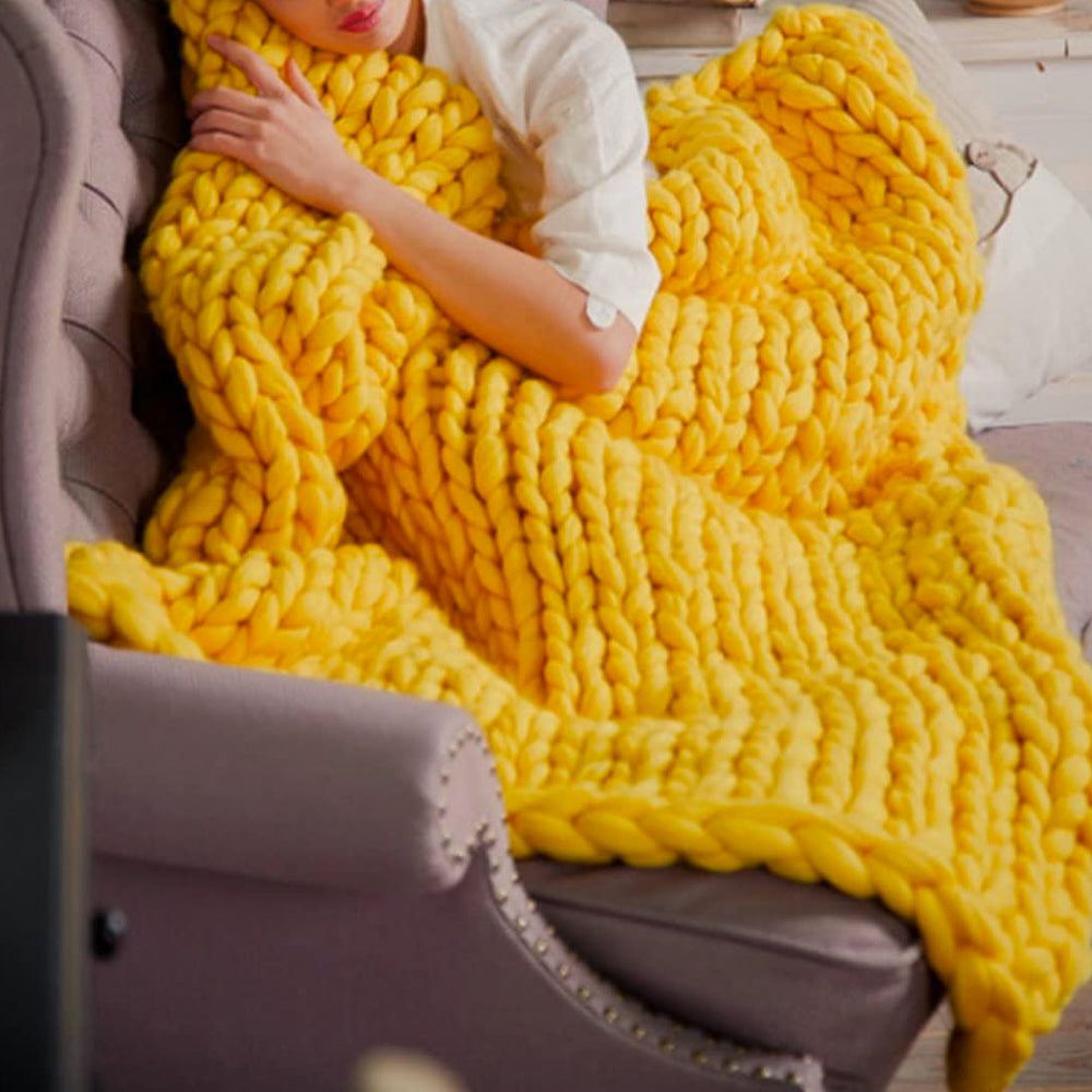 XXL Chunky Knitting Yarn – Extra Thick Soft Fiber for Blankets, Scarves & Cozy DIY Projects