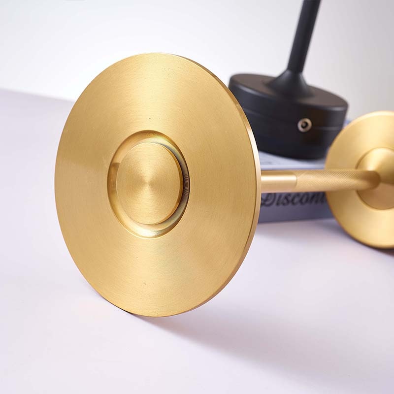 GlowEase – Genopladeligt LED-lys med Justerbar Lysstyrke