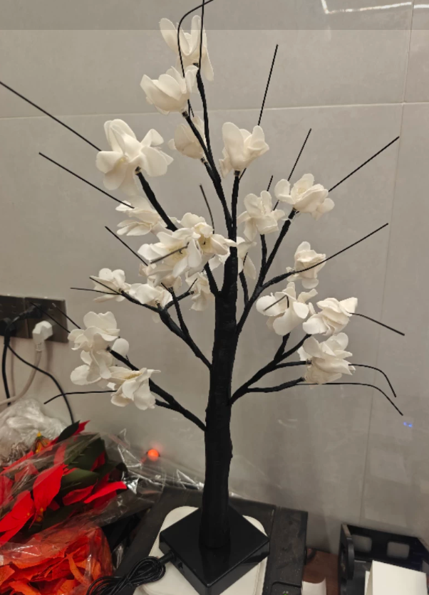 Starfall Lily-boomlamp – Decoratieve LED-bloemenlamp voor elegante ruimtes