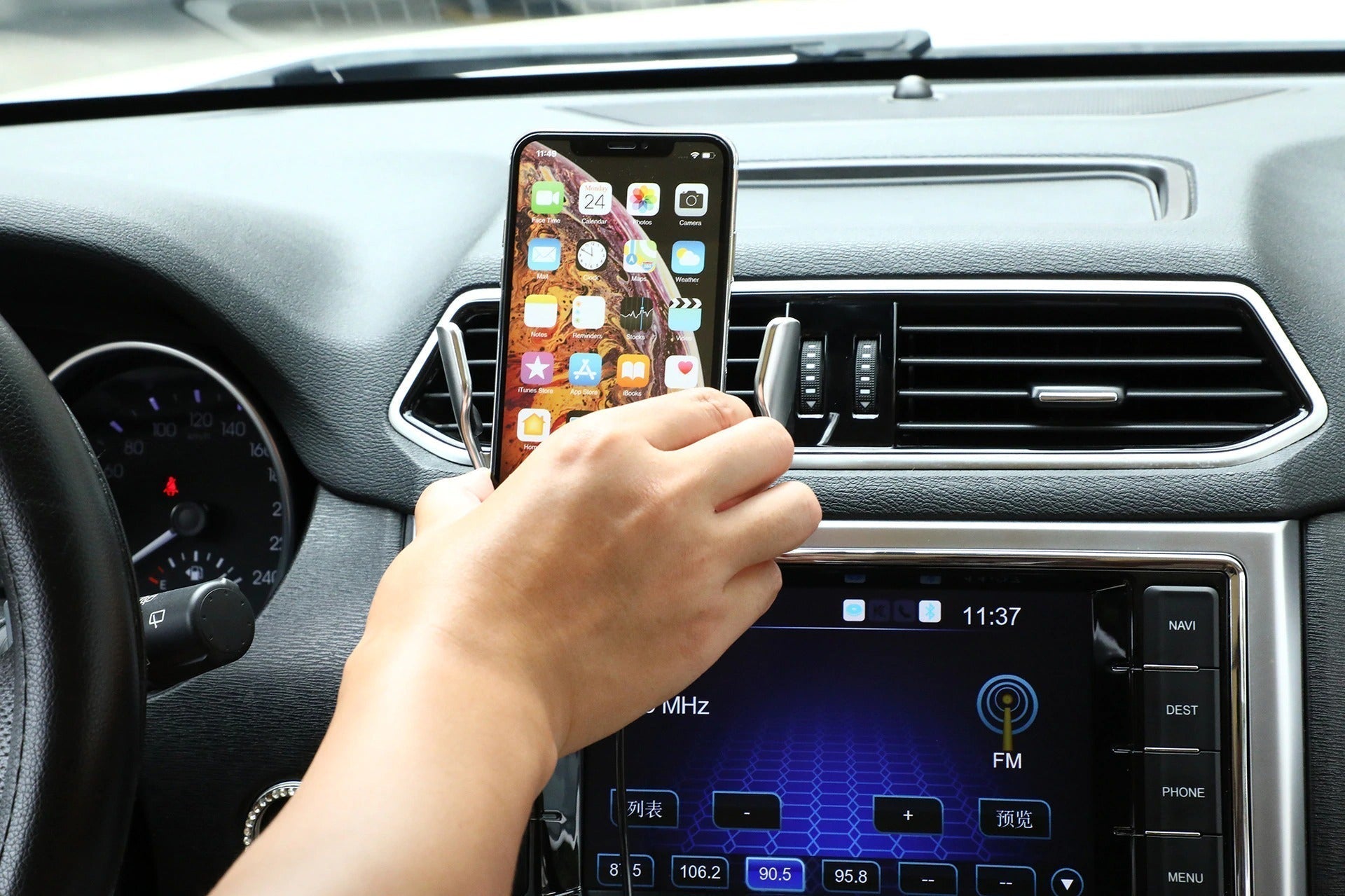 Support de téléphone de voiture sans fil – Serrage automatique avec charge Qi et support réglable à 360°