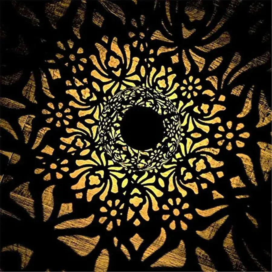 IronGlow – Dekorativ Solcelledrevet Hængelampe til Udendørsområder