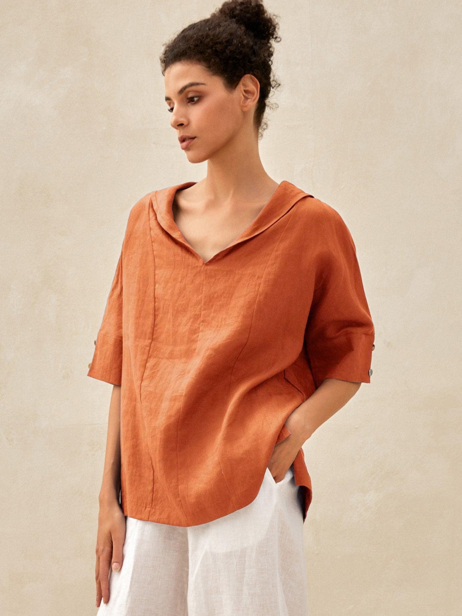 Chemise en lin aérée à col en V pour femmes | Haut d'été décontracté à manches courtes