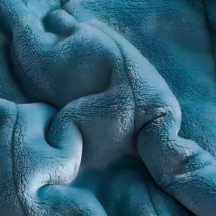 Fleece Blanket – Soft Warmth with Premium Flannel Fabric & Elegant Design