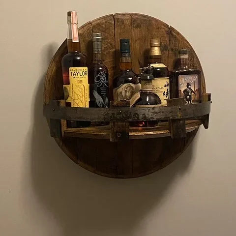 WoodCharm – Trædisplay til Drikkevarer med Holdbart Design en Stil i Begrænset Oplag