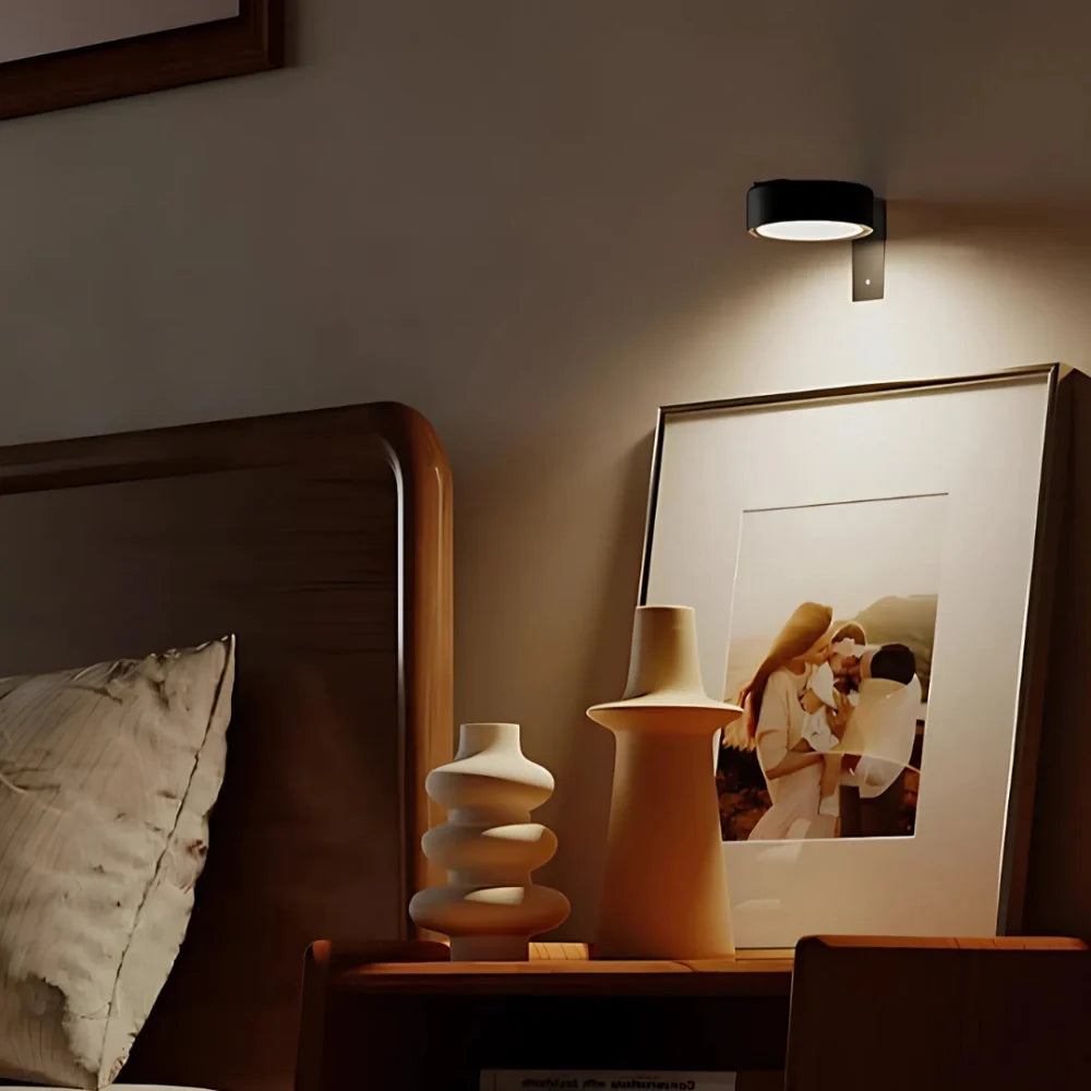ArtGlow™ Cordless Picture Light 3