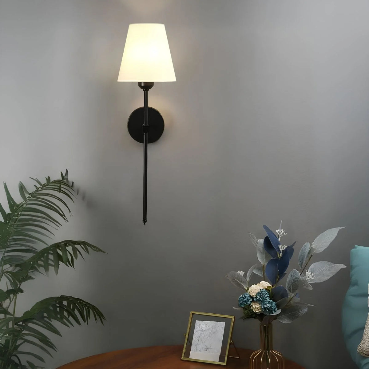 Classic Elegance Wall Light 7