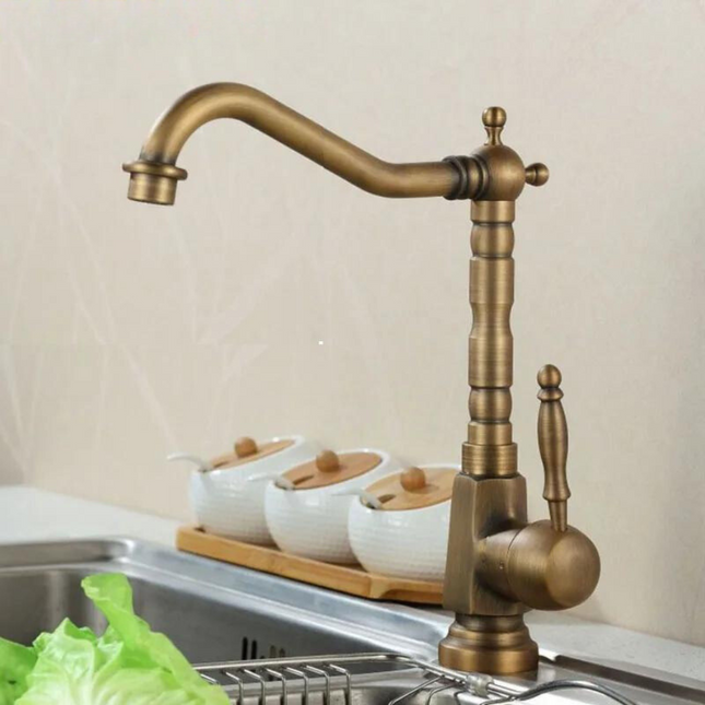 360° Rotatable Gold Vintage Kitchen Faucet – Elegant Design & Everyday Functionality
