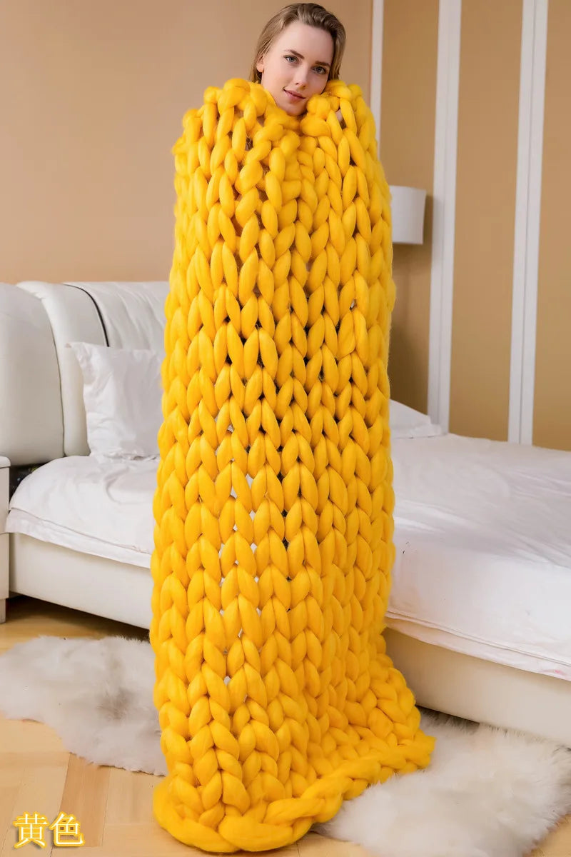Extra-Large Chunky Knit Chenille Blanket - Soft, Warm Fleece for Couch and Bed 3