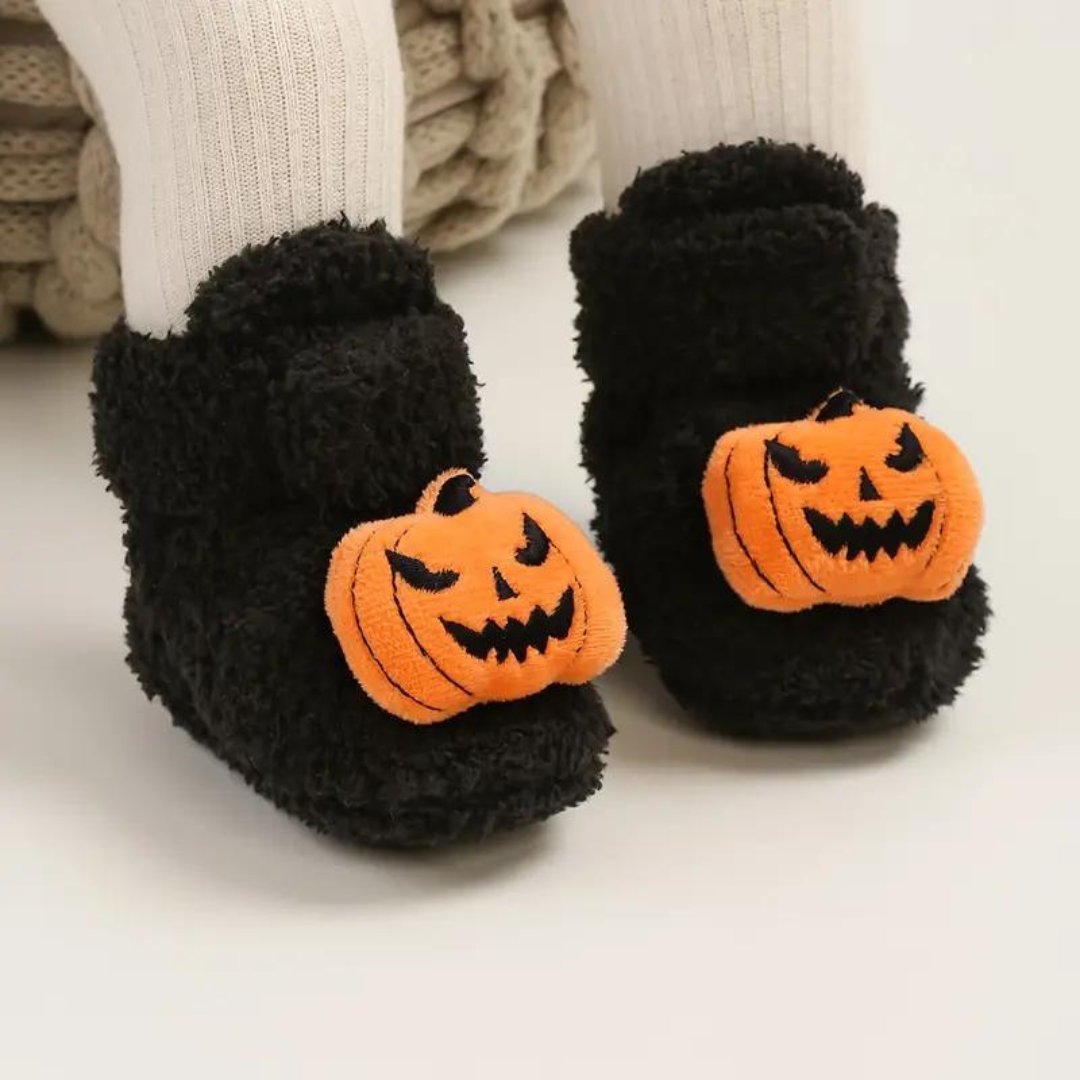 FrightFeet Kinder Sloffen Halloween – Warme Fleece Slofjes met Pompoen & Spinnen voor Herfst & Winter 6