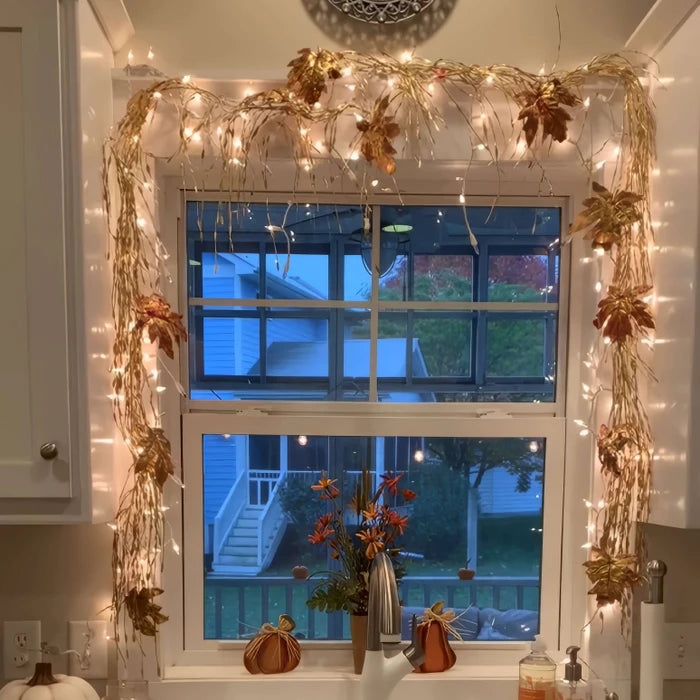 Lighted Garland With Berries and Leaves – Fairy Light Strand in Five Styles