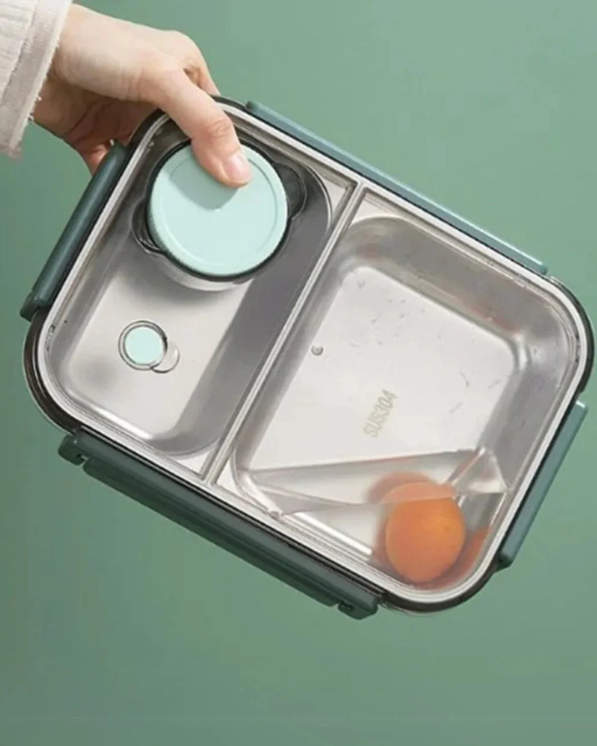 Insulated lunch box