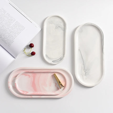 Oval Ceramic Tray with Glossy Marble-Effect Finish for Stylish Everyday Storage Use