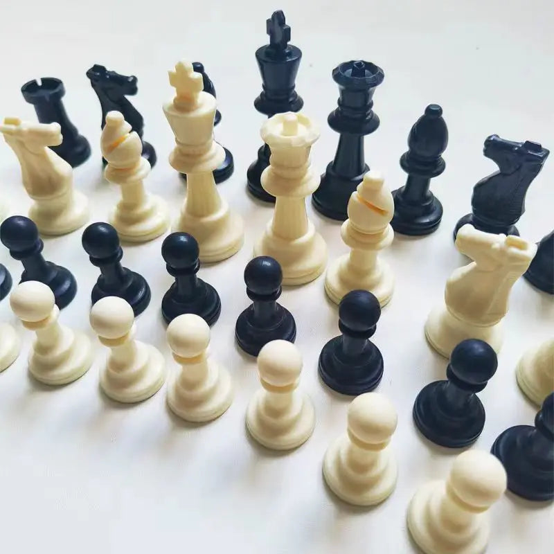 Wooden Chess Pieces Set – 32-Piece Classic Solid Wood Collection for All Skill Levels