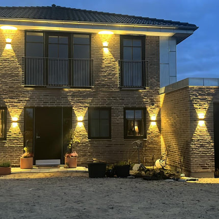 LED Outdoor Wall Light – Modern Up/Down Illumination with Durable & Energy-Efficient Design