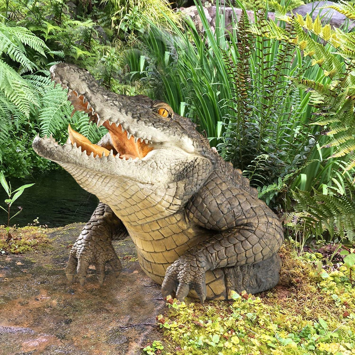 Kalsten | Garden Swamp Gator Statue 0