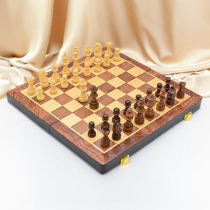 Wooden Chess Set – Foldable Tournament Board with Storage & Detailed Handcrafted Pieces