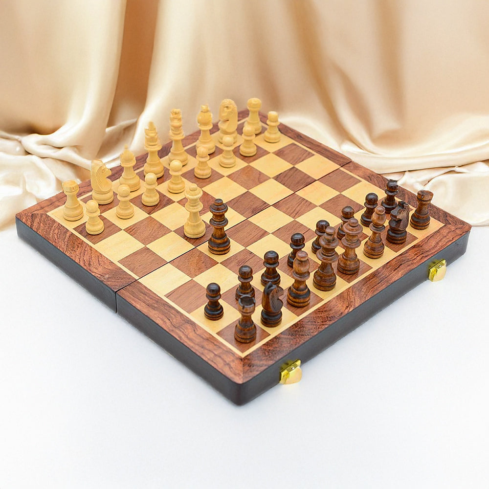 Jeu d'échecs en bois – Plateau de tournoi pliable avec rangement et pièces artisanales détaillées