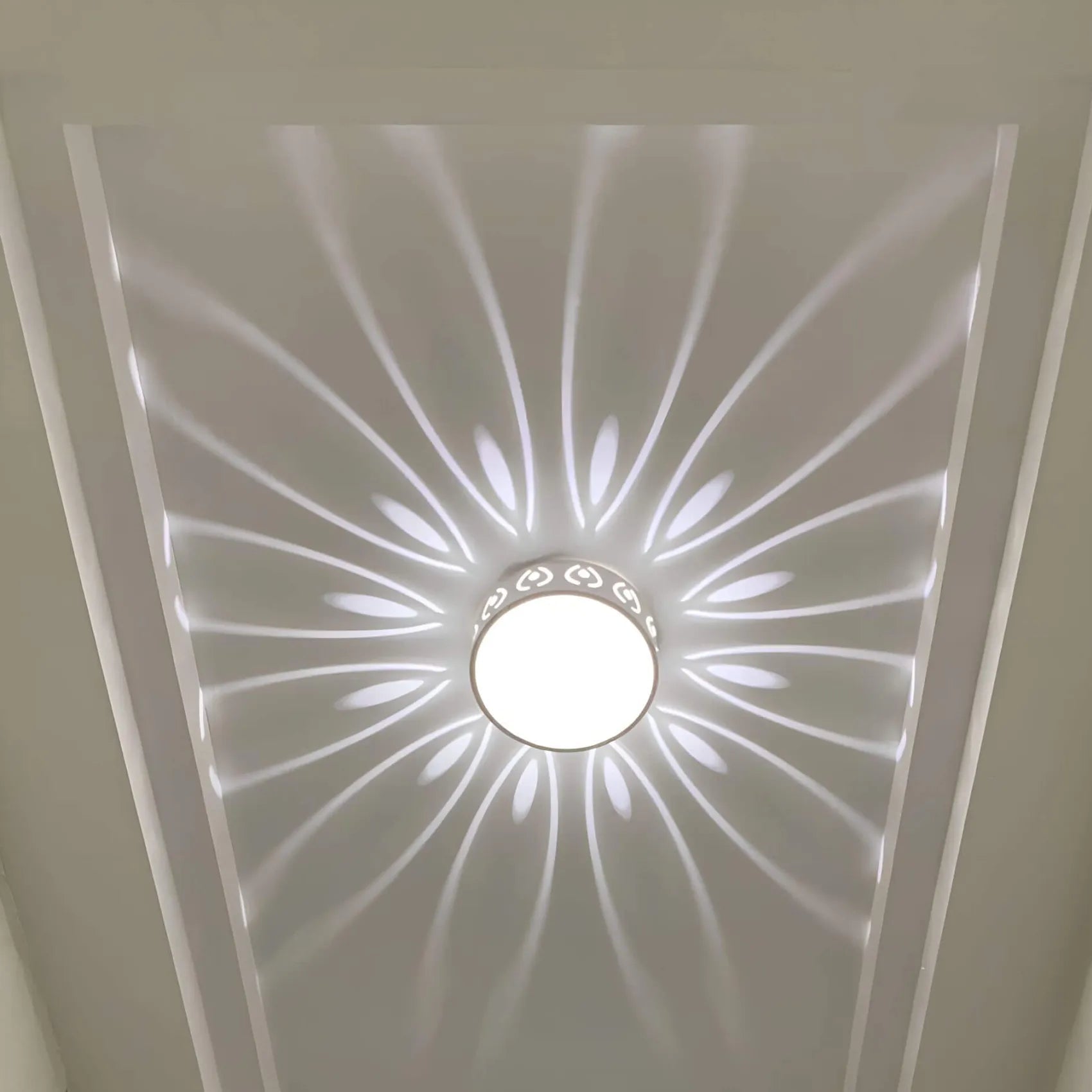 LED Kristall-Deckenleuchte — Strahlen-Lichtmuster, Warmweiß & Kaltweiß 6