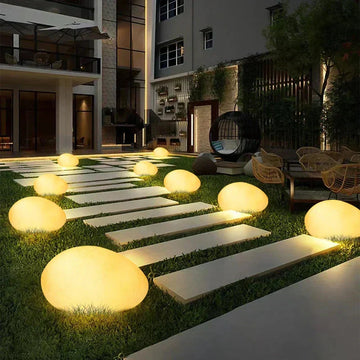 LumiStone – Udendørs Havelampe med varmt LED-lys og Vejrbestandigt Design